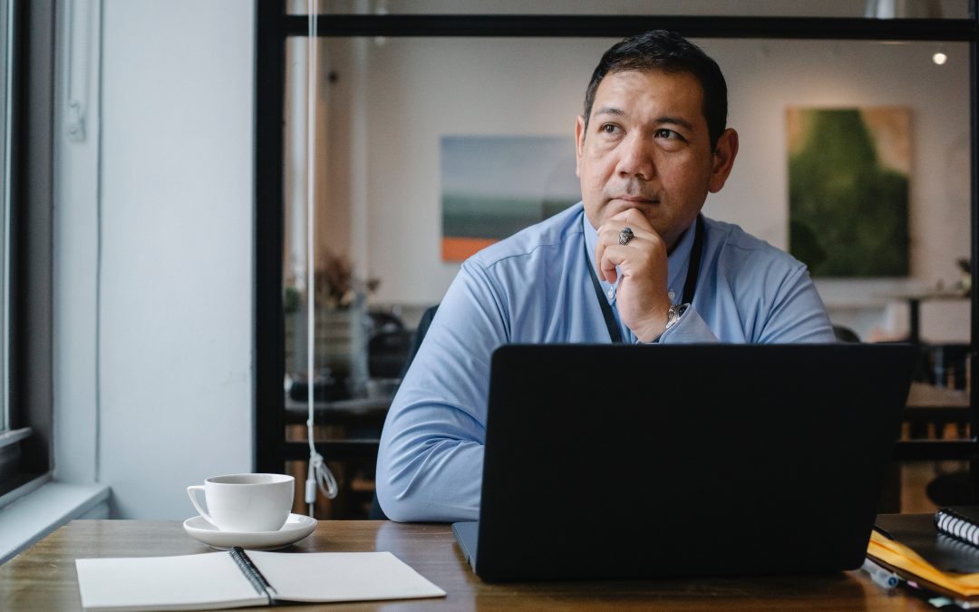 Comment créer une entreprise en ligne : les règles à savoir