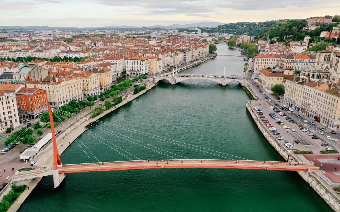 Domiciliation d’une entreprise à Lyon pas chère : nos astuces